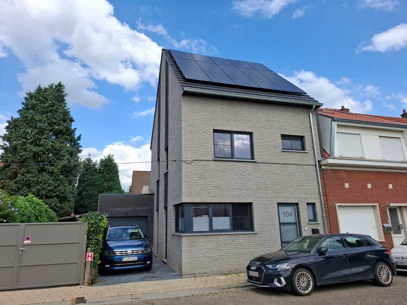 De voor- & zijgevel De voor- & zijgevel
