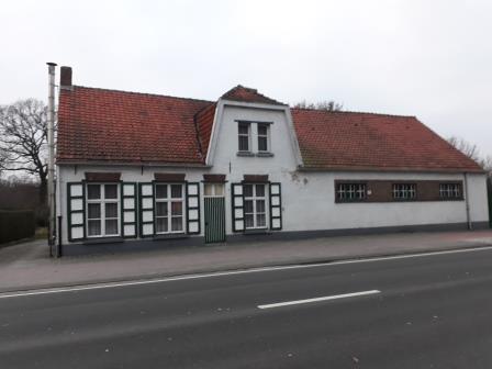 De voorgevel voor de start van de werken